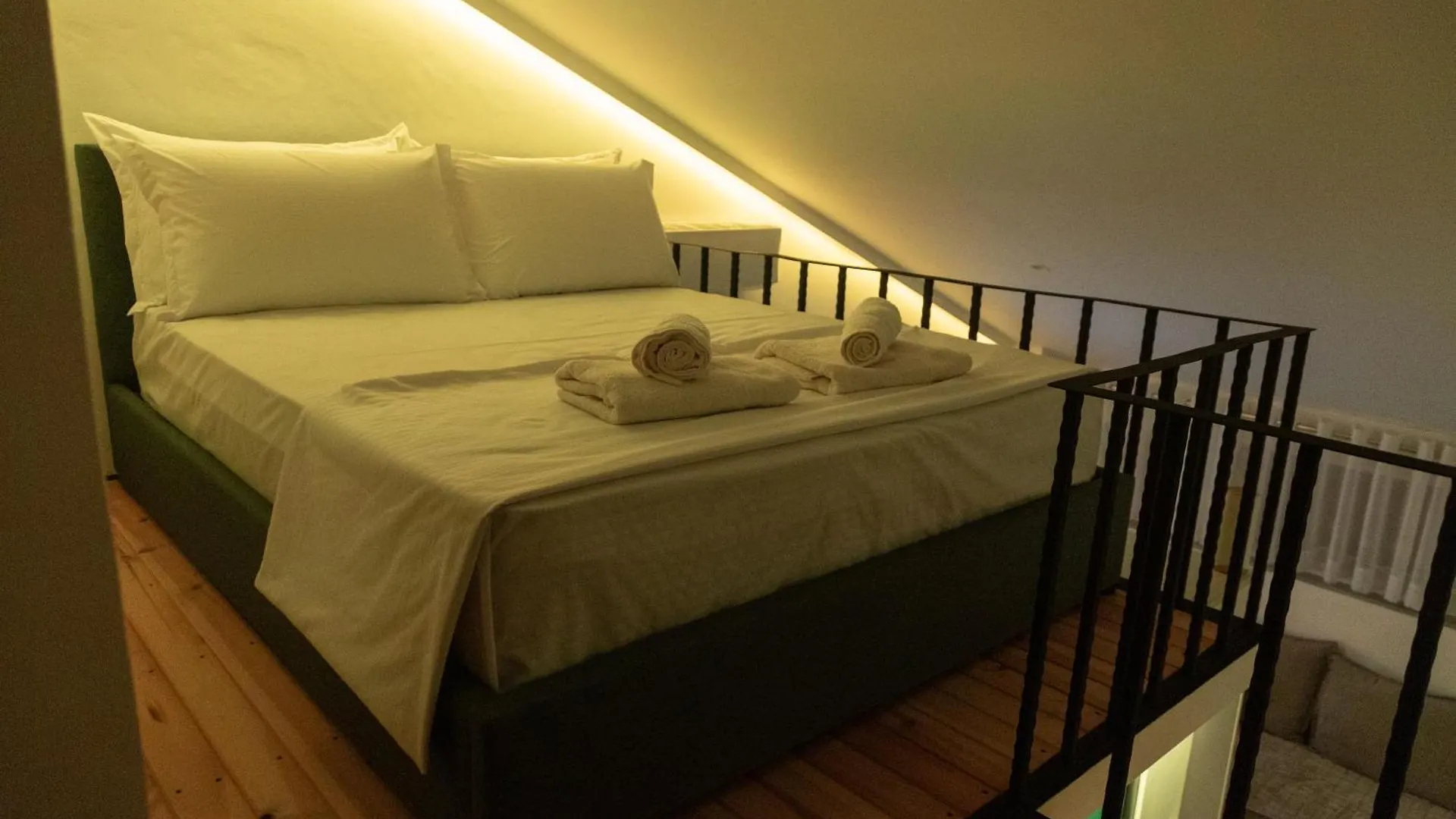 Hotel Cozy Loft-Blloku Downtown Tirana Pensjonat